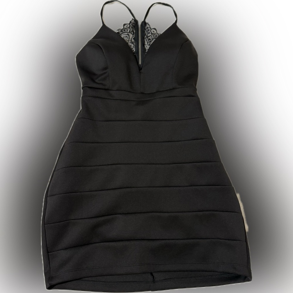 Elegant Black Sleeveless Dress